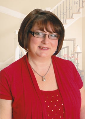 Portrait of Vivian Kokkinos, Licensed Real Estate Associate Broker