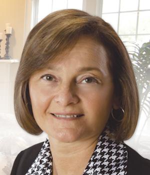 Portrait of Linda Noto, Licensed Real Estate Salesperson